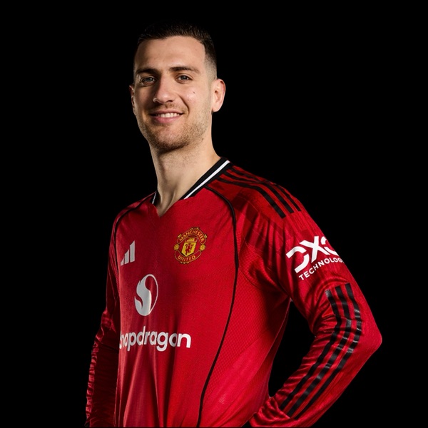 Technical Review, Statistics, and History of Manchester United’s Diogo Dalot